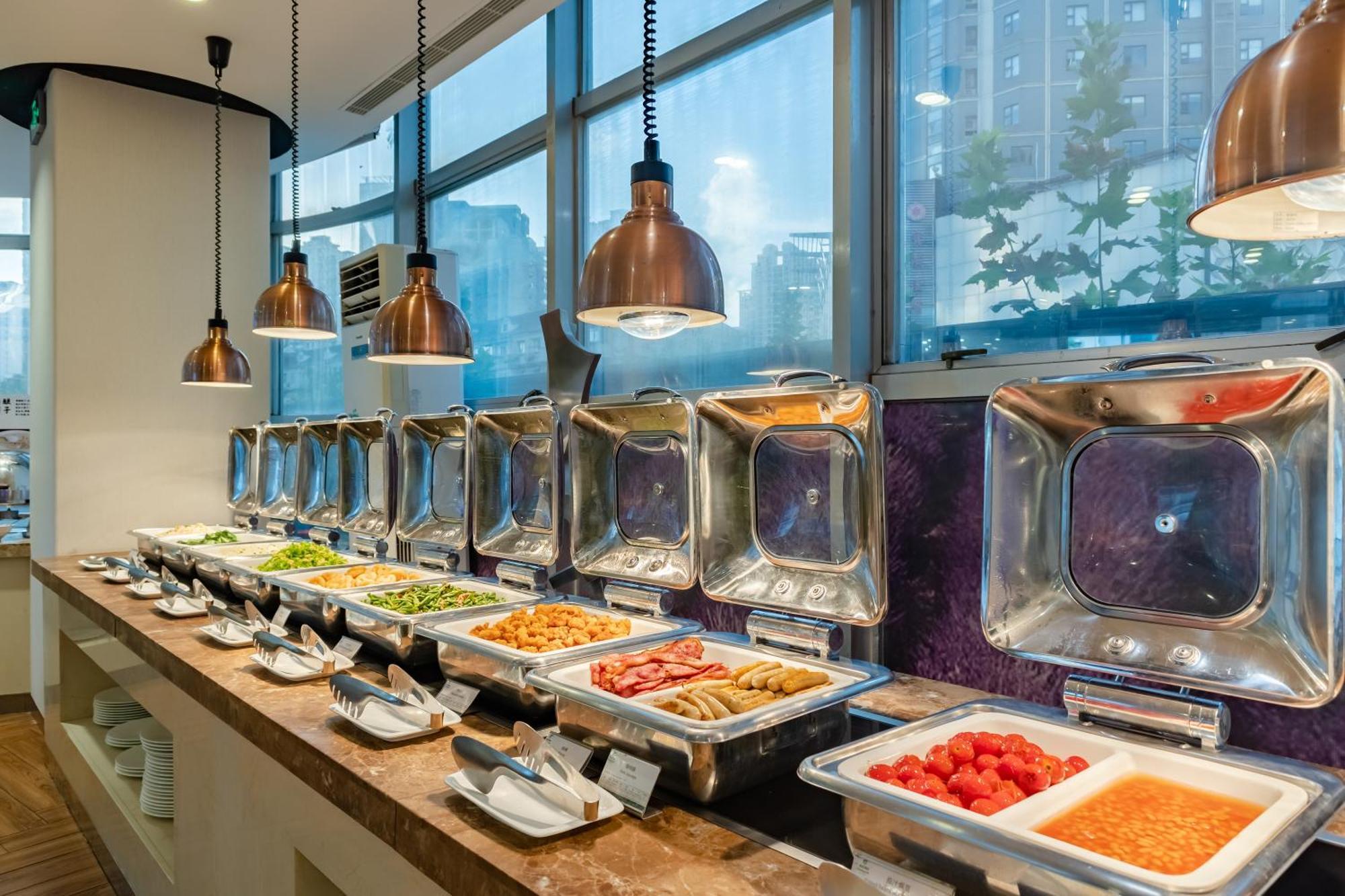 Holiday Inn Shanghai Vista By Ihg Екстериор снимка