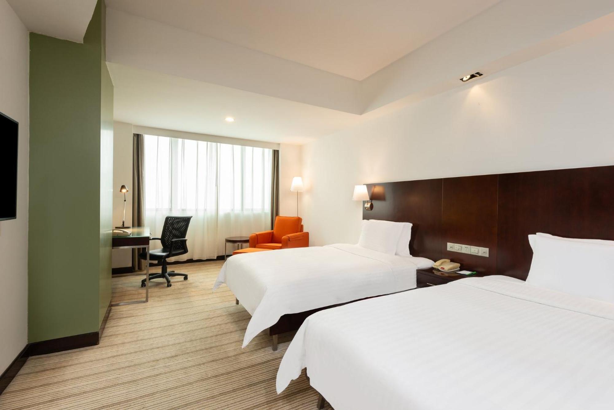 Holiday Inn Shanghai Vista By Ihg Екстериор снимка
