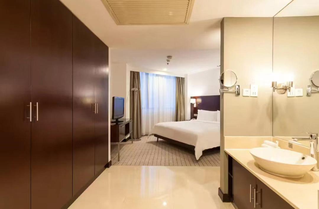Holiday Inn Shanghai Vista By Ihg Екстериор снимка