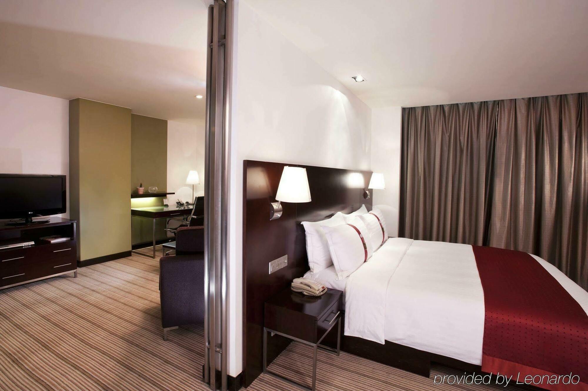 Holiday Inn Shanghai Vista By Ihg Екстериор снимка